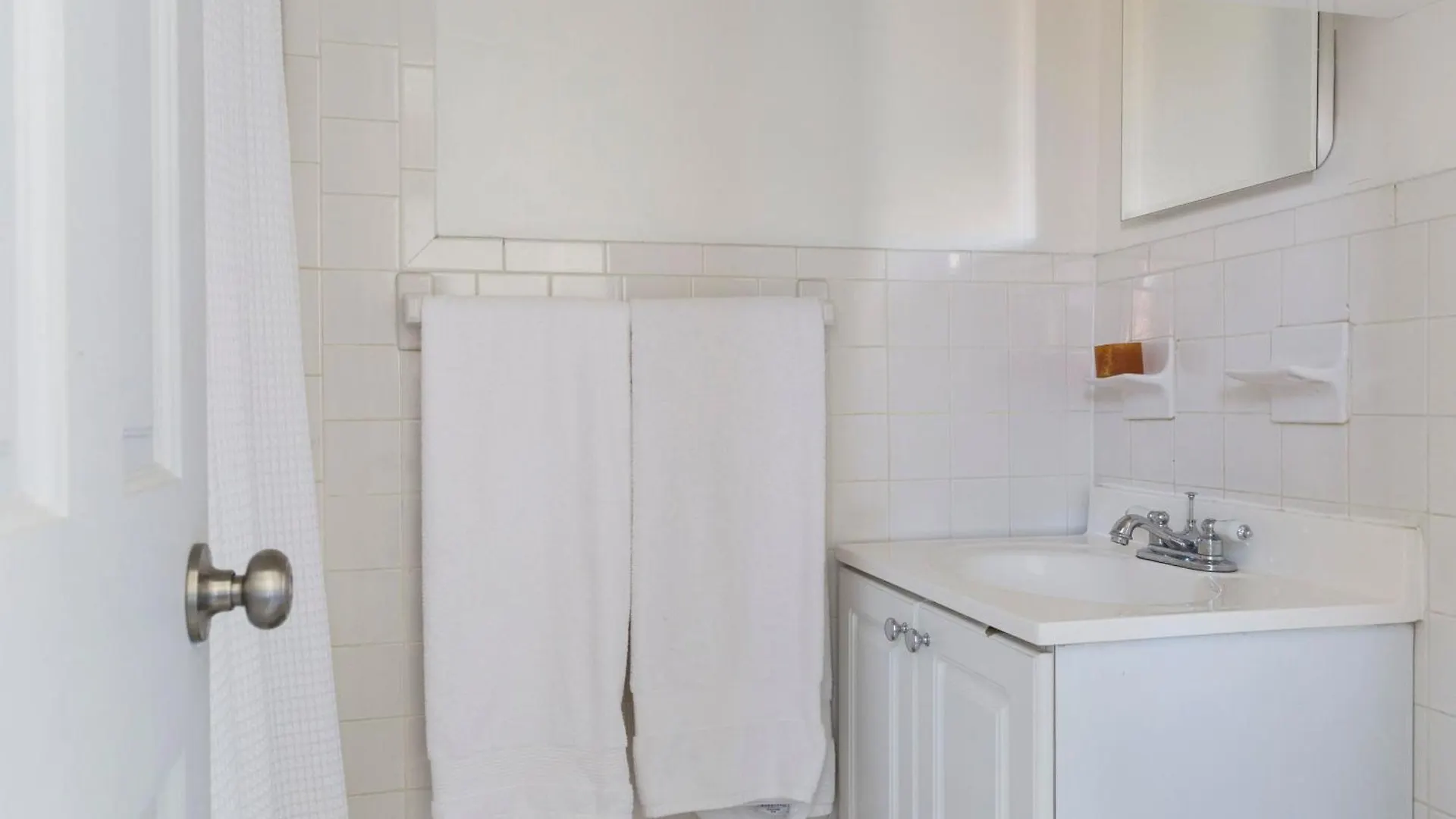 Sunny Stylish West Village Condo New York 0*,  USA