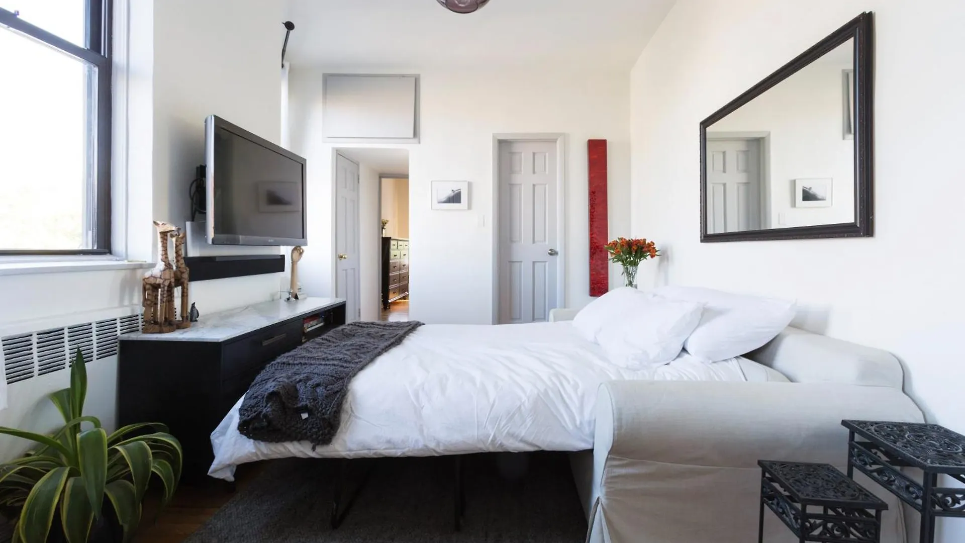 Apartment Sunny Stylish West Village Condo New York
