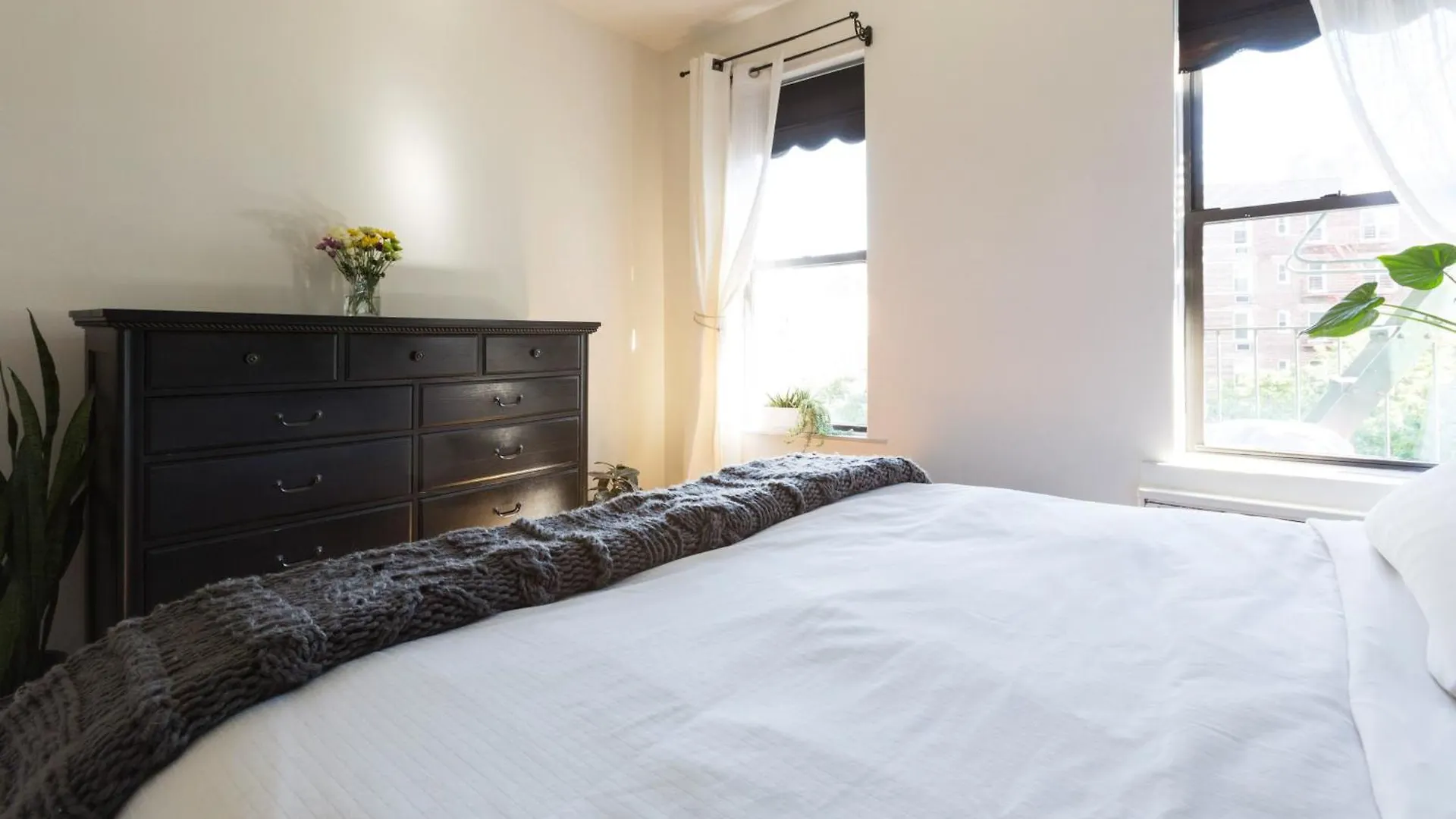 Apartment Sunny Stylish West Village Condo New York