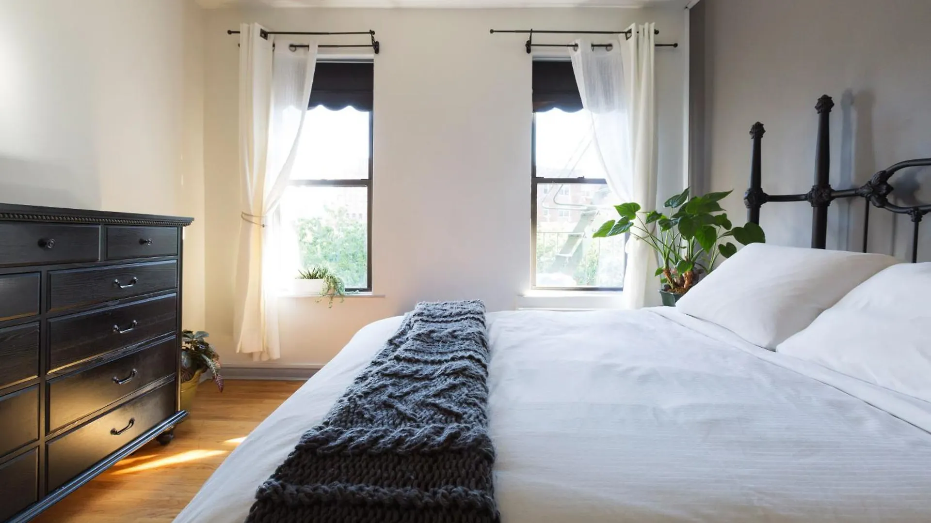Sunny Stylish West Village Condo New York 0*,  USA